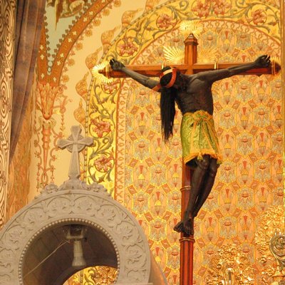 Santuario De Santa Maria Ahuacatlán (El Cristo Negro)