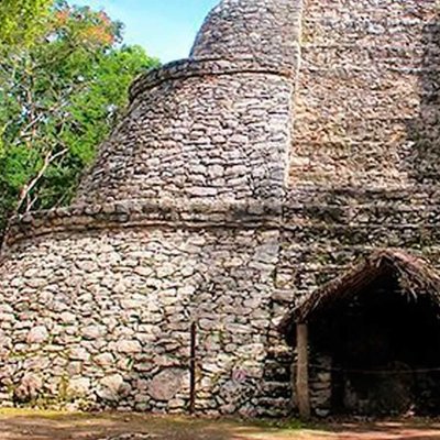 Zona Arqueológica de Cobá