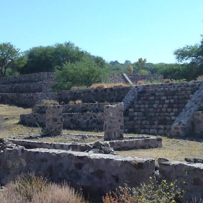 Zona Arqueológica Tres Cerritos