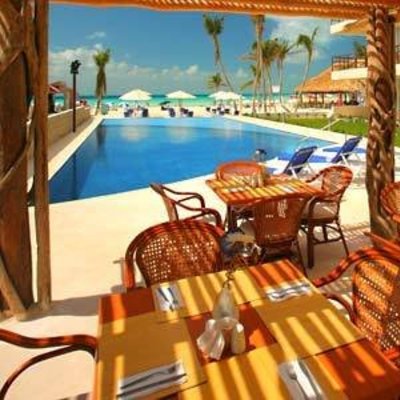 Ixchel Beach Hotel