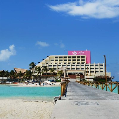 Mia Reef Isla Mujeres Resort