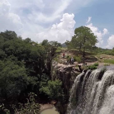 Cascada Tixhiñú