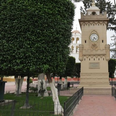 Plaza del Reloj